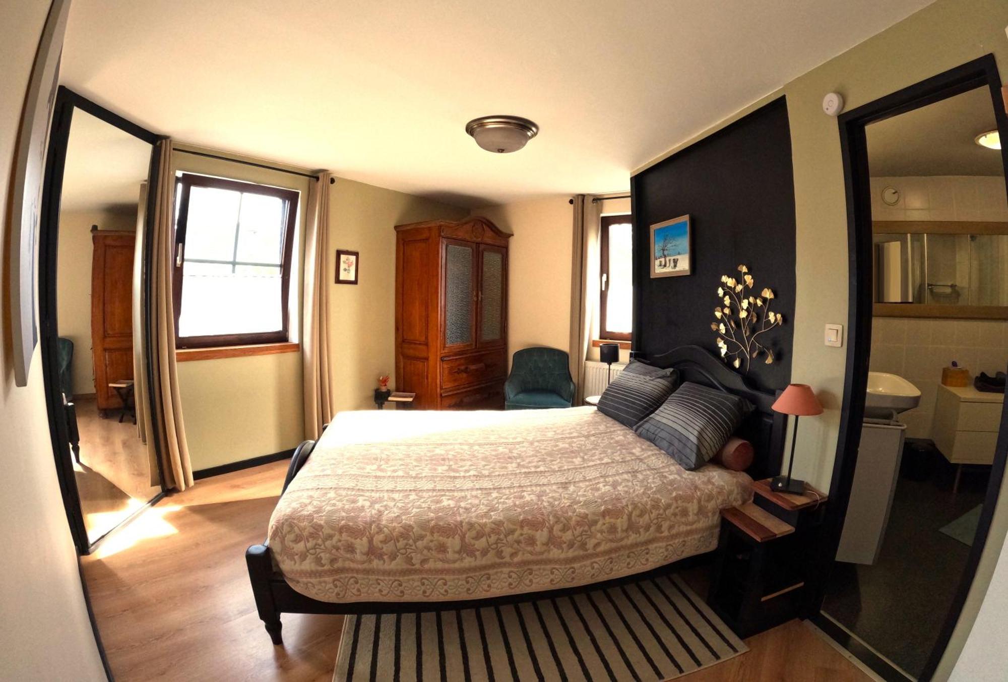Aux Deux Amis Apartamento Stavelot Exterior foto